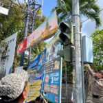 Satuan Polisi Pamong Praja Kabupaten Tabanan menertibkan papan reklame yang dinilai melanggar aturan di wilayah Kecamatan Tabanan dan Kecamatan Kediri pada Minggu (22/3/2026).